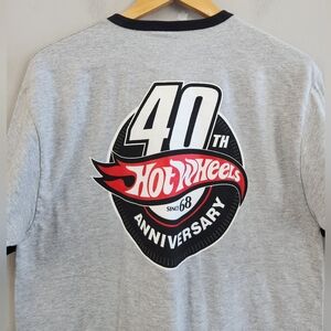 Hot Wheels 40th Anniversary Ringer Shirt Men's Size Medium Collectible Cars